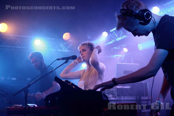 VAULTS - 2014-11-13 - PARIS - La Boule Noire - 